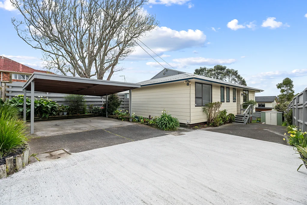 Mount Roskill 3Phòng ngủ IDEAL FIRST HOME - AVAILABLE AFTER 25+ YEARS!