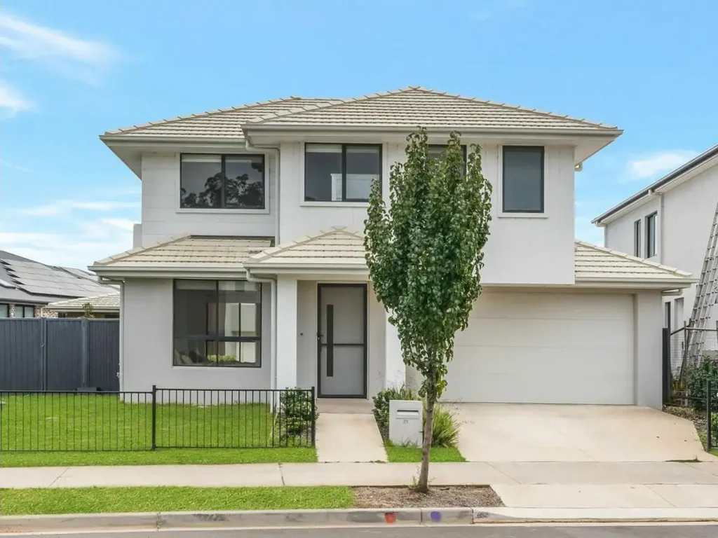 Luxury Family Home with Multiple Living Areas & Modern Comfo