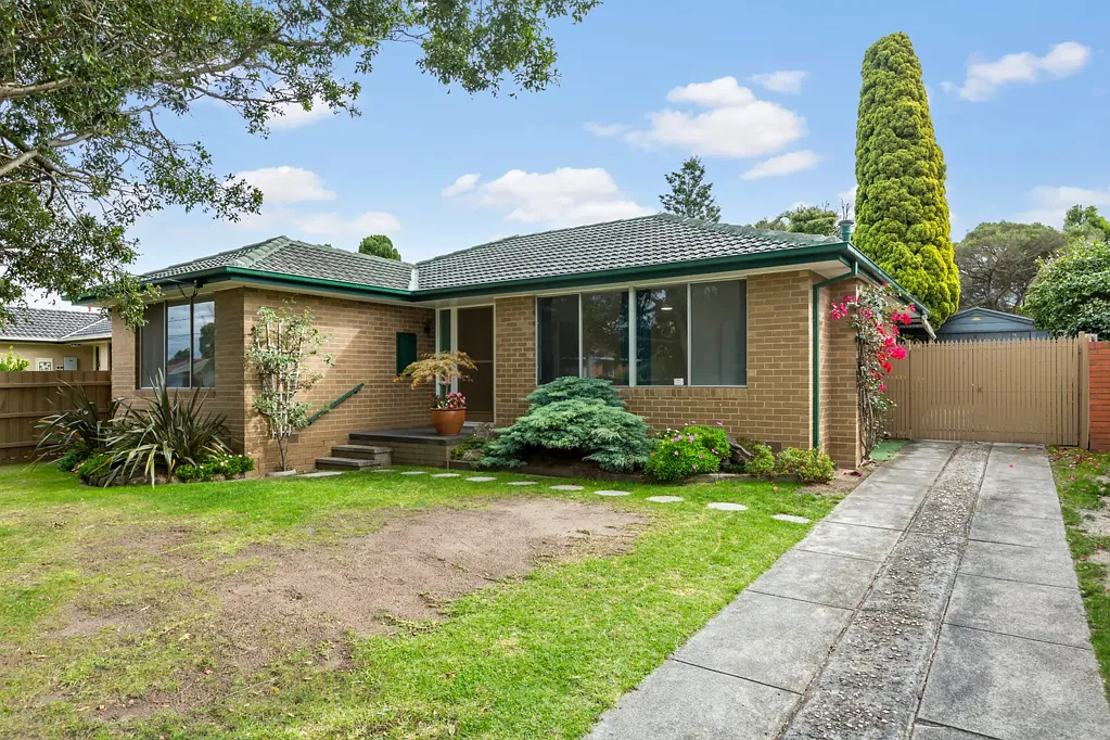 Charming Three-Bedroom Home in a Convenient Frankston Location