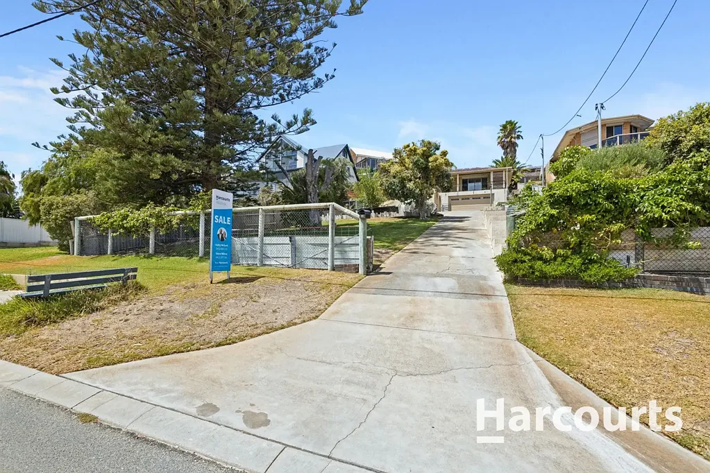 26 Hazel Avenue, Quinns Rocks, WA 6030