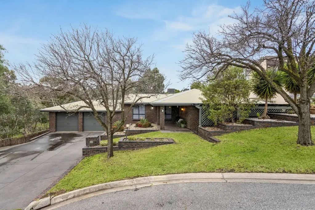 Wynn Vale 5ਬੈੱਡਰੂਮ A Peaceful Family Haven with Leafy Surrounds