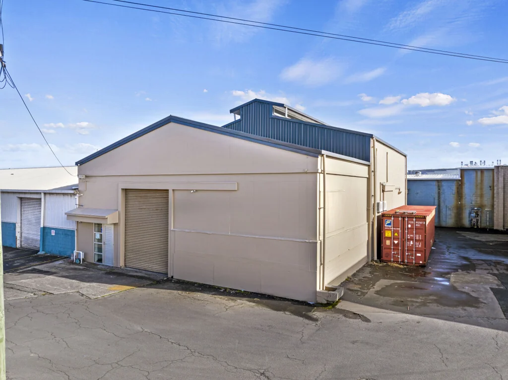 Onehunga Vacant, Versatile & Well Located