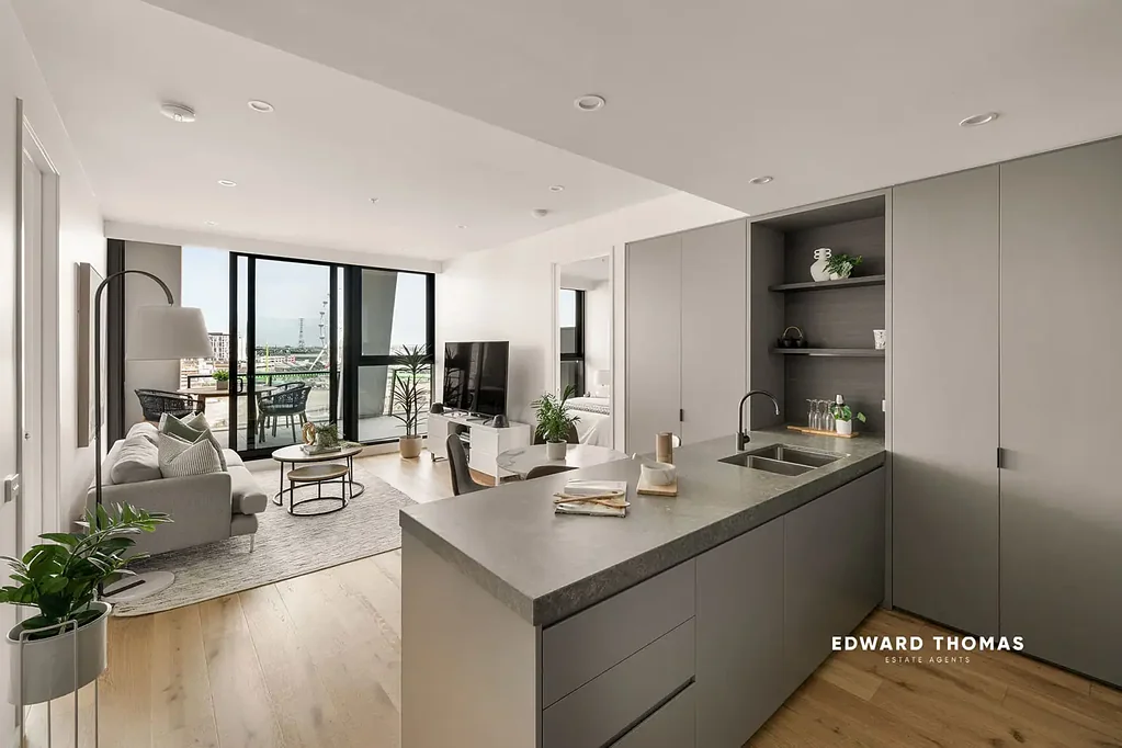 West Melbourne 2Zimmer Sophisticated City Living with Expansive Entertaining and Views