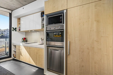 Stylish 1-Bedroom Apartment in South Yarra