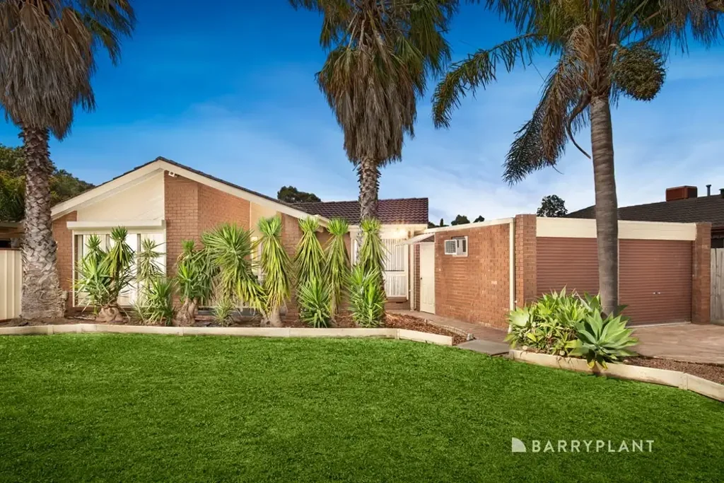 42 Madigan Crescent, Mill Park, VIC 3082