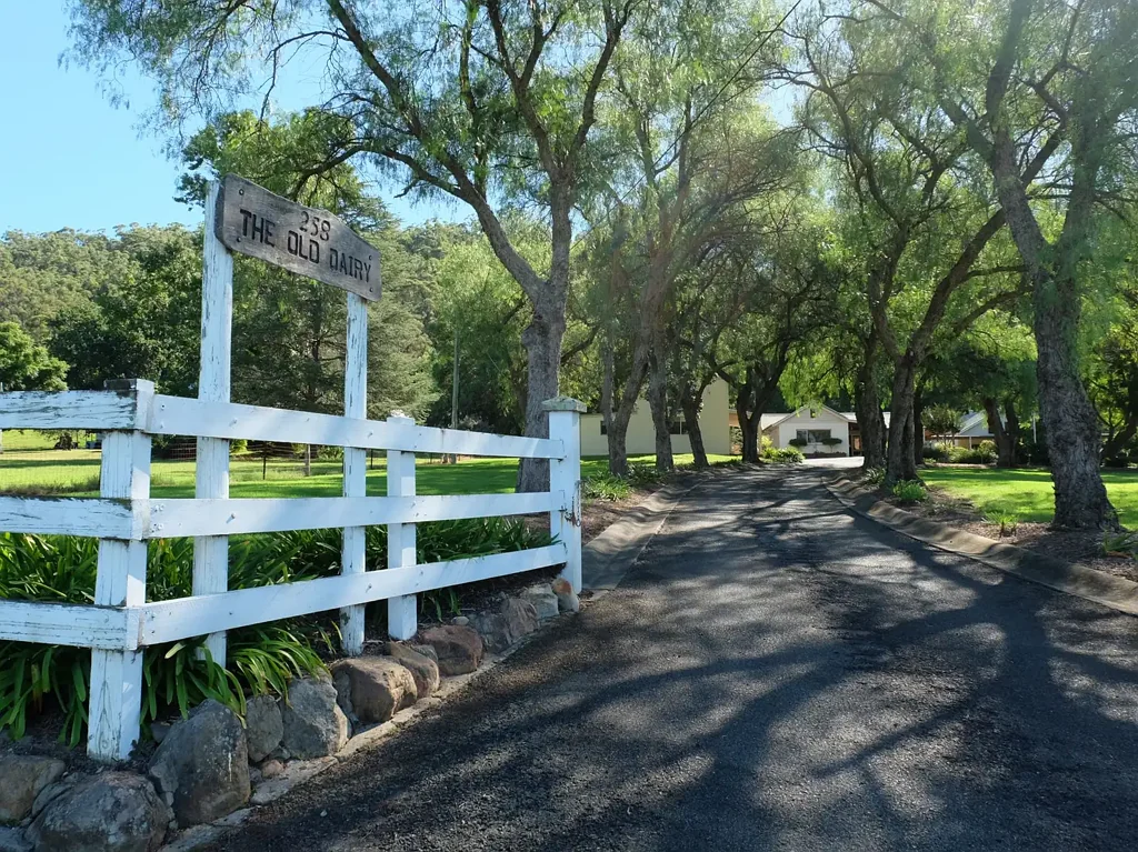 Wallacia 4 Slaapkamer Tranquil and versatile rural retreat on edge of Sydney's newest growth zone