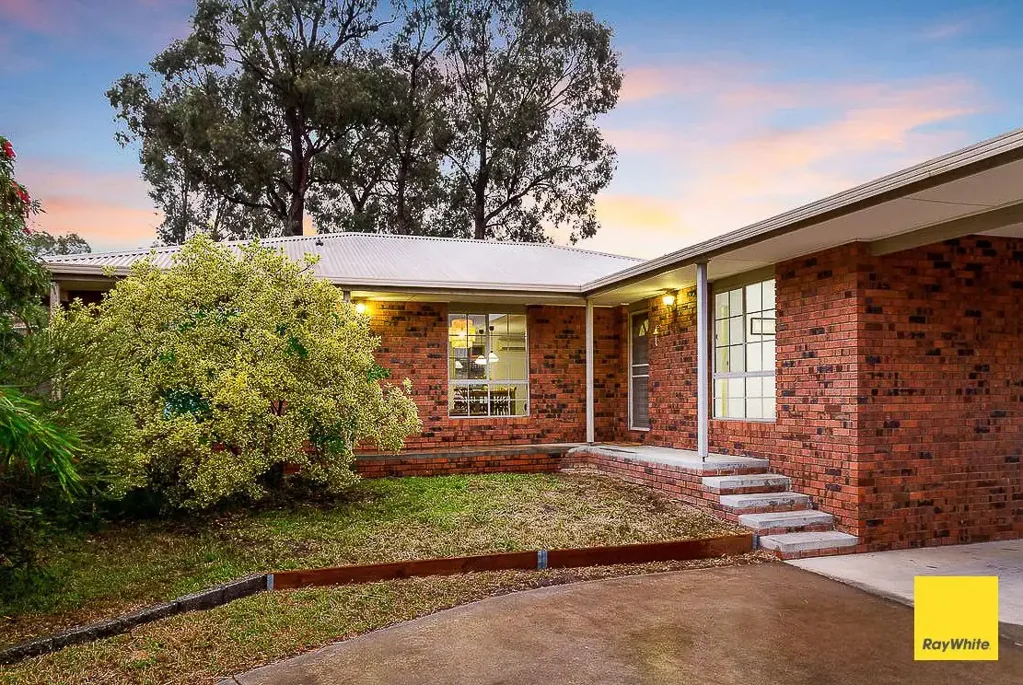 Your Next Family Home in a Quiet Prime Flora Hill Location