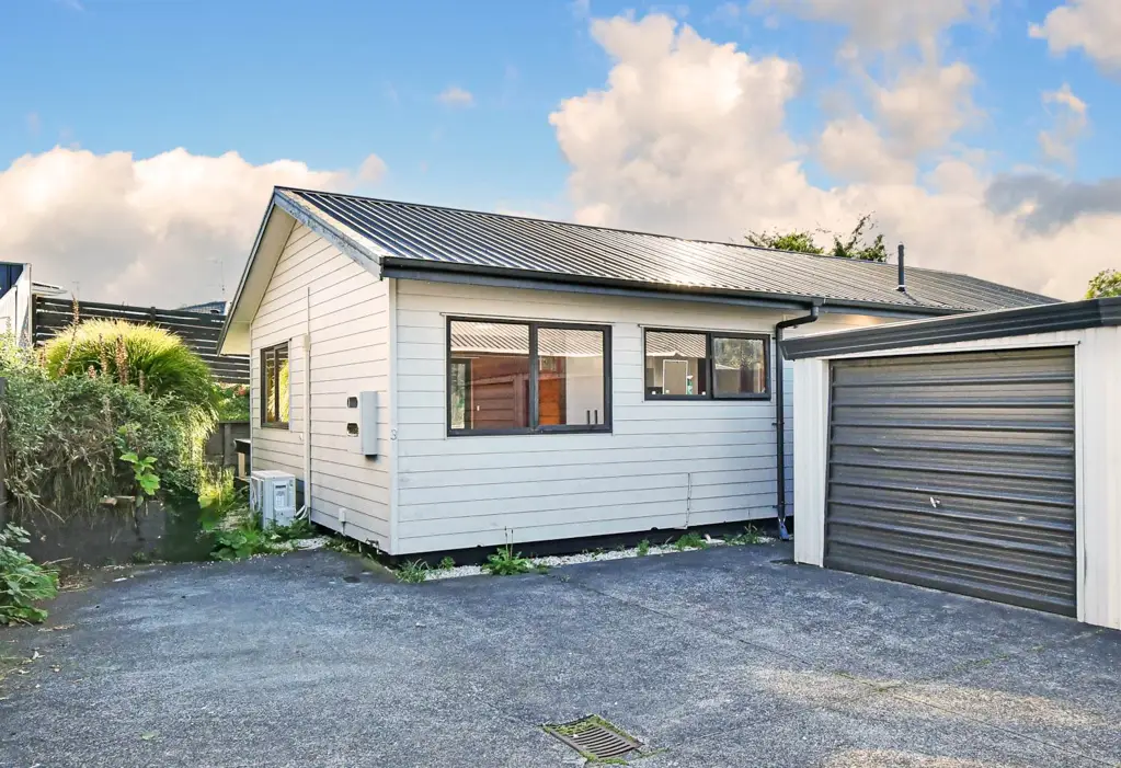 Papakura 3ਬੈੱਡਰੂਮ Charming 3-Bedroom Home in the Heart of Papakura