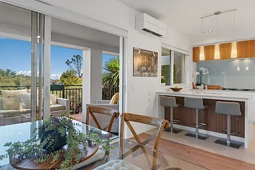 81 Naples Way, Albany