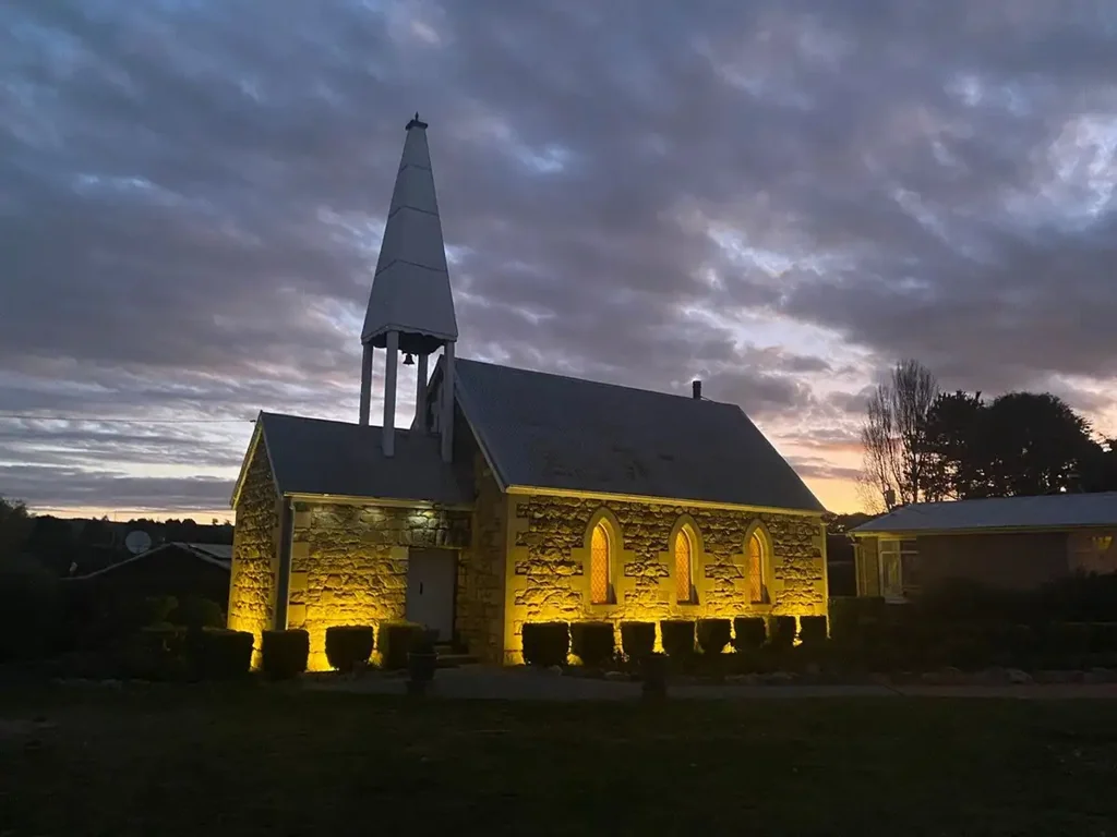 Adaminaby 2 Slaapkamer Historic Church in Adaminaby