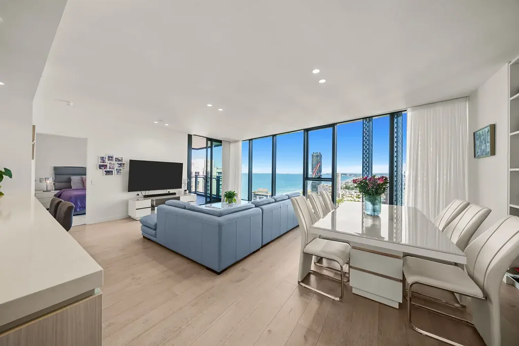 Broadbeach 3房  Three Bedroom + Multi-Purpose - High Floor Apartment with Breathtaking Views!