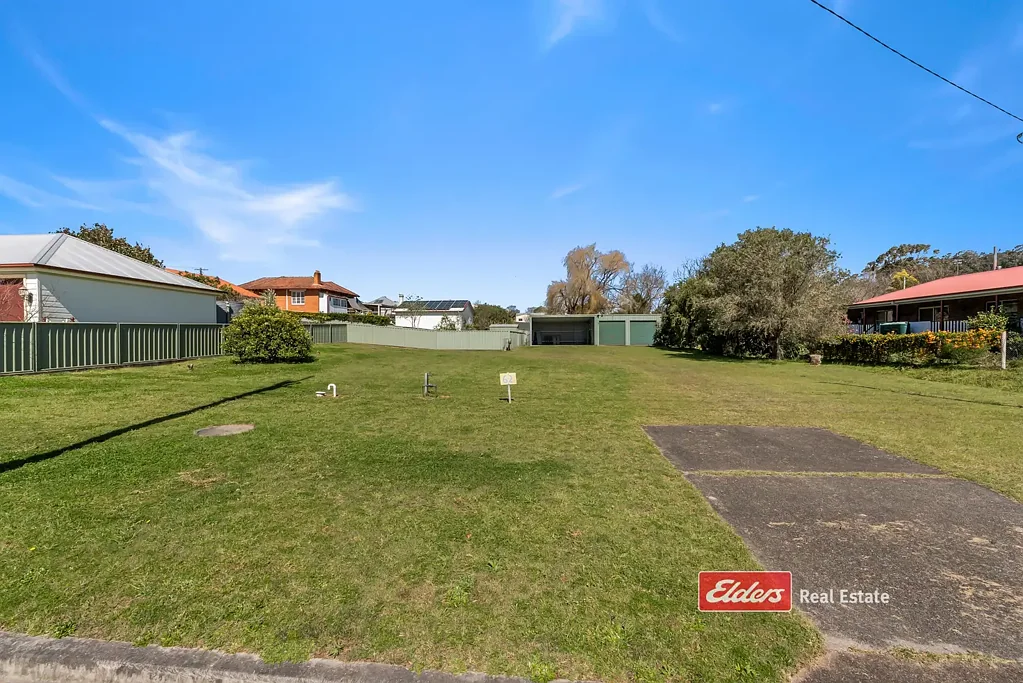 Dungog Prime Block of Land with approved garage in the Heart of Dungog