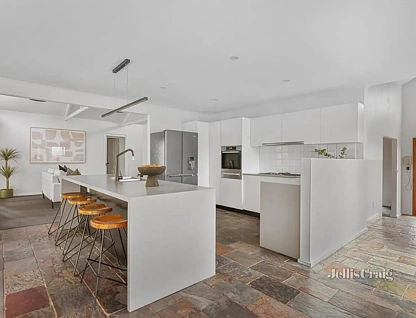 22 Balmoral Circuit, Eltham, VIC 3095, 4 ਕਮਰੇ, 2 ਬਾਥਰੂਮ, House