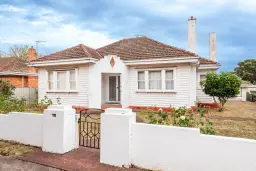 5 McPhee Street, Hamilton