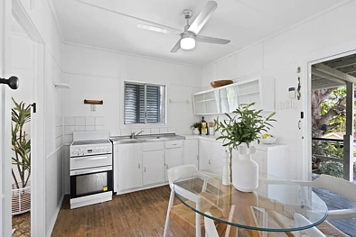 16 Collins Street, Annerley, QLD 4103, 2 slaapkamers, 1 badkamers, House