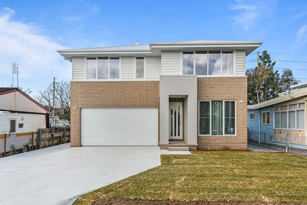 Brand-New Spacious 5-Bedroom Home with Modern Features