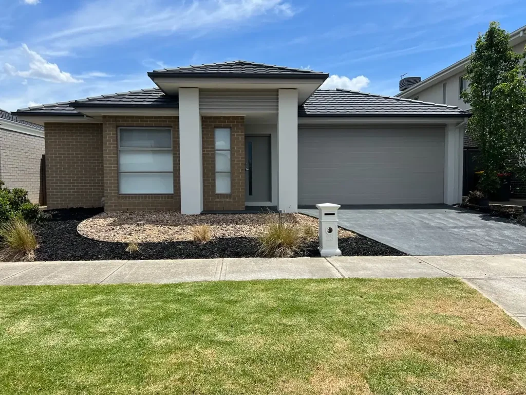 A Modern Home Designed for Easy Living in Point Cook