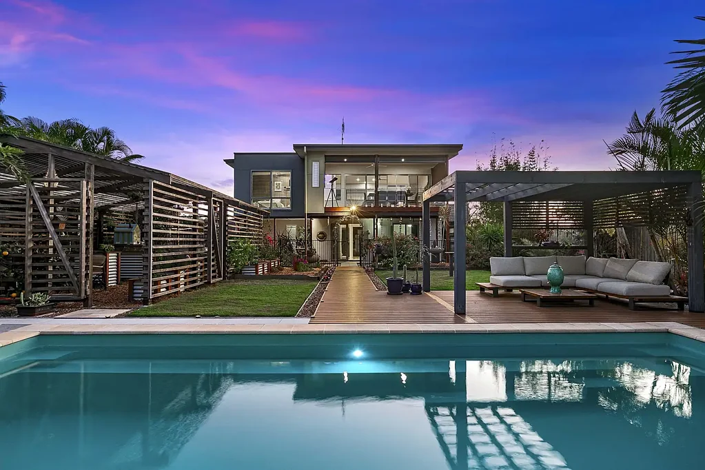 Burrum Heads 4कमरा Ocean Views, Sea Breezes and an Enviable Coastal Lifestyle