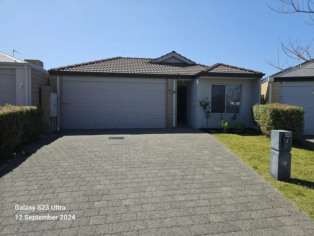 Family home - close to all amenities!!