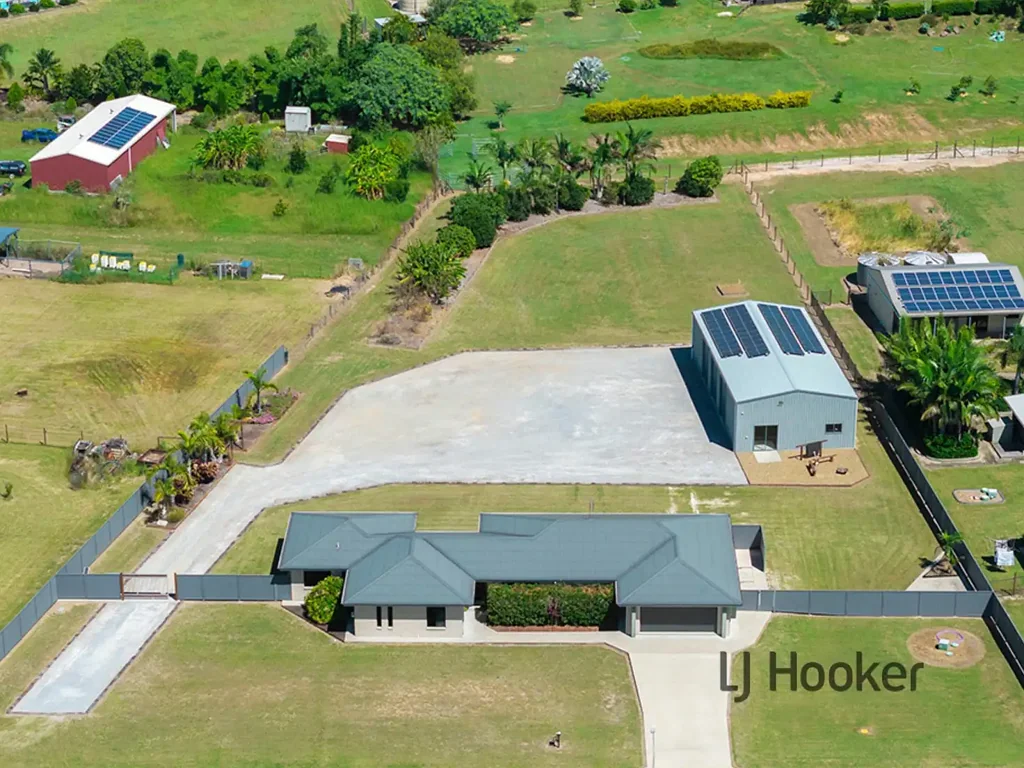 Benaraby 4部屋 EXCEPTIONAL FAMILY HOME ON ACREAGE