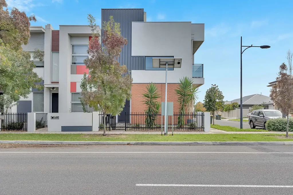 Elevated Urban Living: A Masterpiece of Modern Design in Lightsview