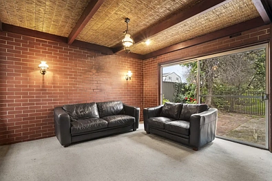 लिविंग रूम - 17 Rheims Street, Broadview, SA 5083