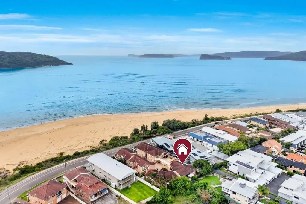 Ettalong Beach 3房  The Ultimate Beachfront Lifestyle Unit.