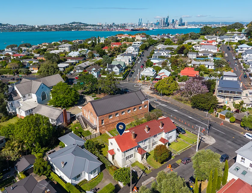 4/2A Domain Street, Devonport, North Shore City, 2 Kuwarto, 1 Banyo, Townhouse