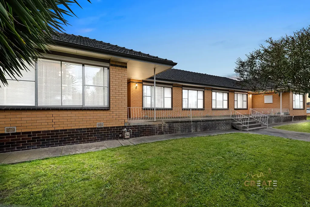 Sunshine West 6房 占地约 922 平方米的卓越双住宅机会 - SUNSHINE WEST EXCEPTIONAL DUAL-HOME OPPORTUNITY ON APPROX. 922m² - SUNSHINE WEST
