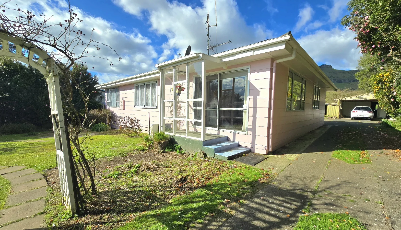 Paeroa 3房  THE PINK HOUSE IN PAEROA