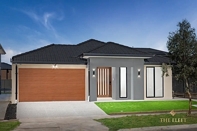 Werribee 4房 全新朝东住宅 中心地段 四卧双主套房 现代厨房 开放式起居 三现代浴室 双车库 低维护后院 Luxury Living | East-Facing Brand-New Home with Dual Master Suites in Werribee