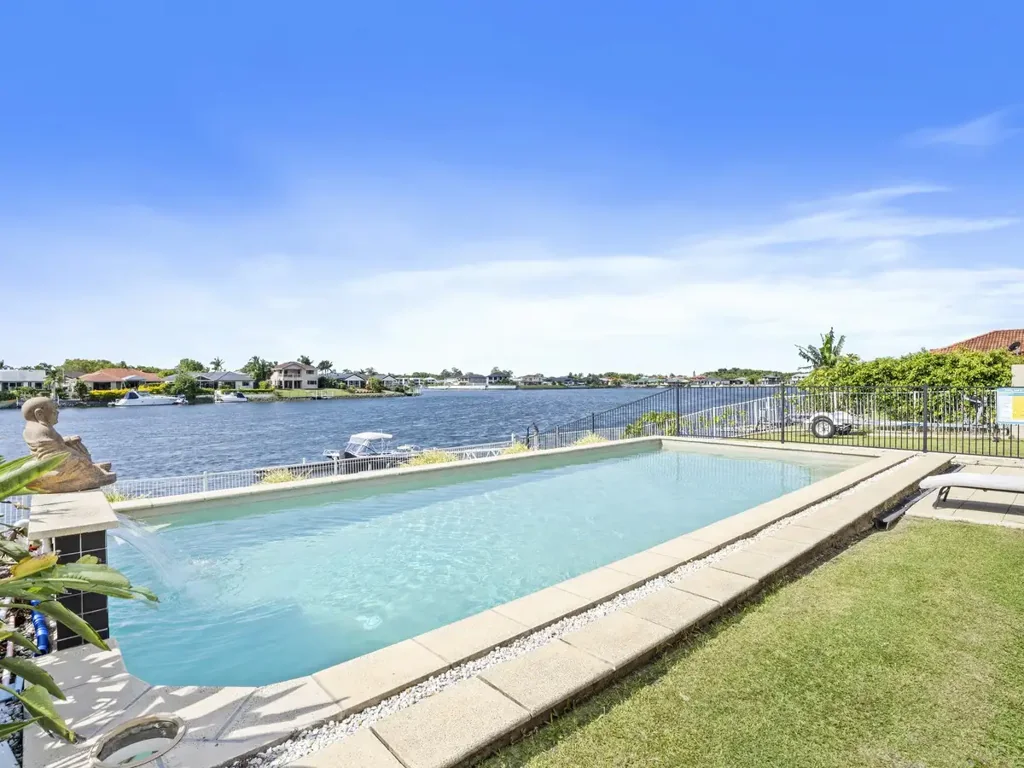 44 Lakeshore Drive, Helensvale, QLD 4212