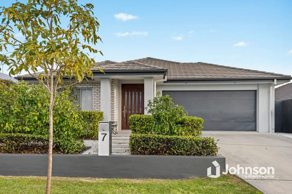South Ripley 4房 完美住宅，自住或投资皆宜！ Immaculate Home to Live In or Investment!