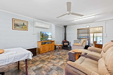 1131 Mungar Road, Mungar, QLD 4650, 5 slaapkamers, 2 badkamers, House