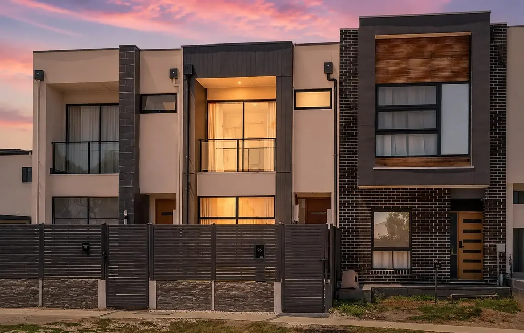 Angle Park 3غرفة نوم A Safe & Secure Contemporary Townhouse.