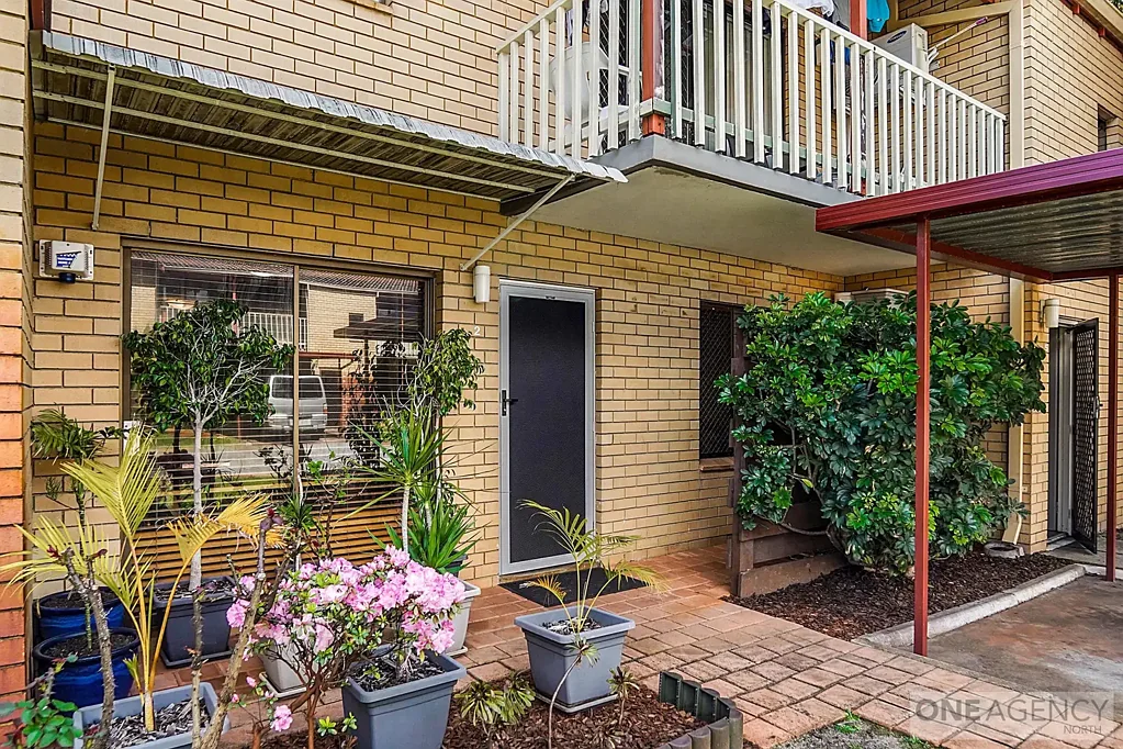 2/58 Pollard Street, Glendalough, WA 6016