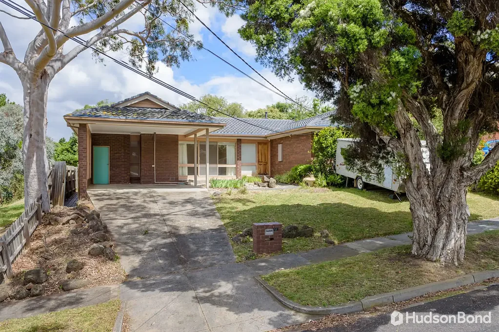 Beautiful family home. 3 beds plus study.