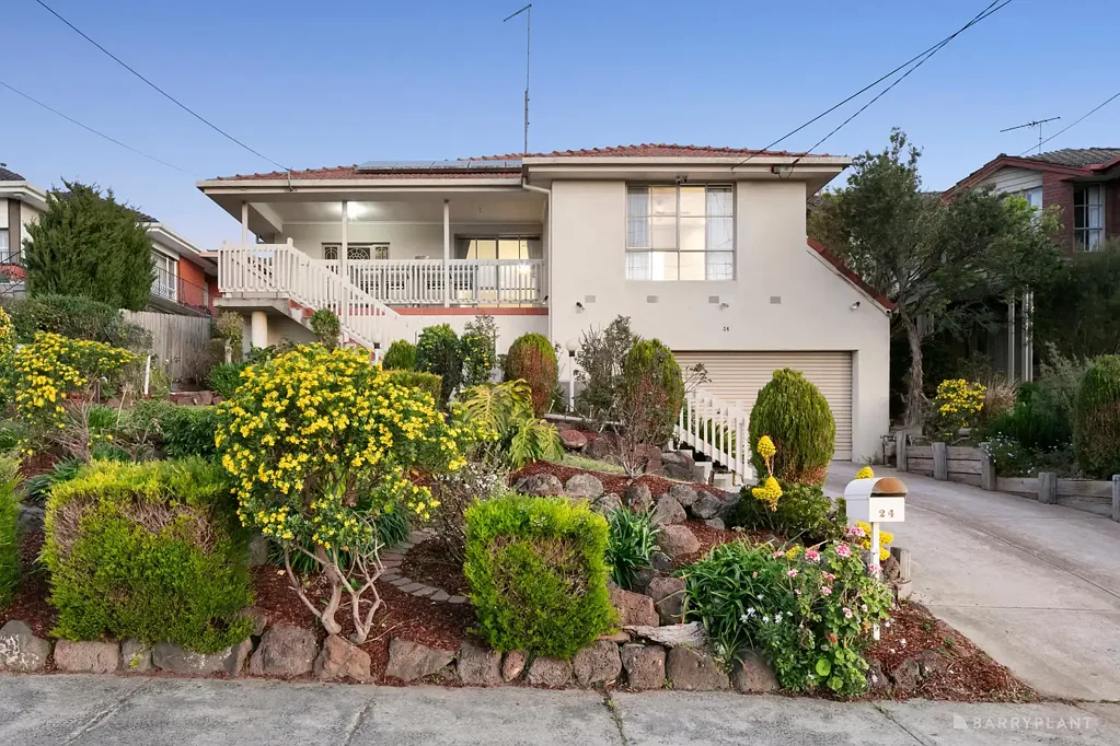 24 Robinson Grove, Bulleen, VIC 3105