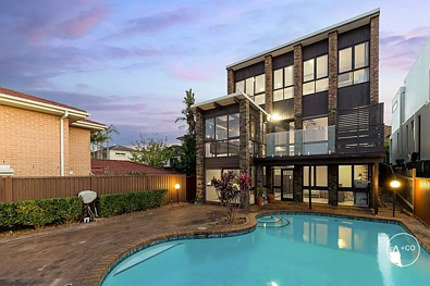 Malabar 3Zimmer Elevated Coastal Character Home with Panoramic Ocean Views
