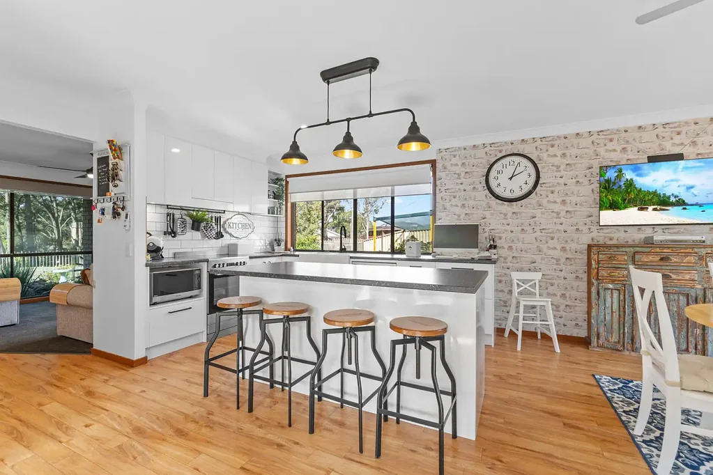 72 Malvina Parade, Lake Haven, NSW 2263