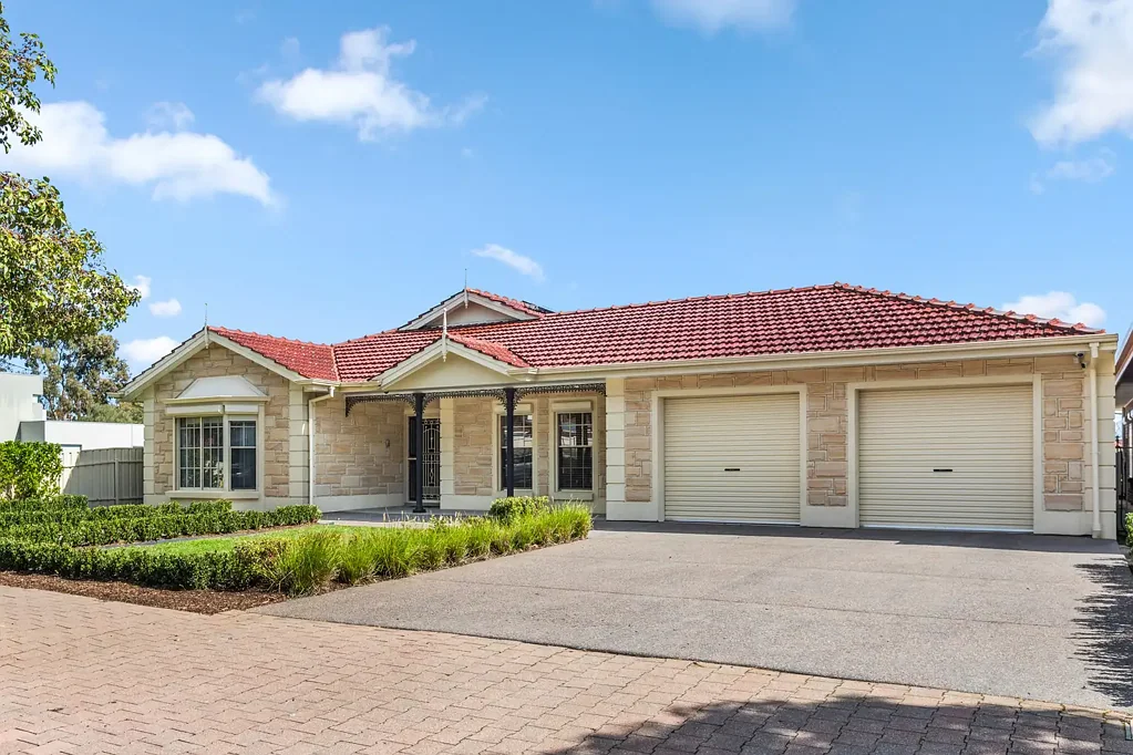 Newton 4房  Amazing Family Home - Enduring Charm & Carefree Family Lifestyle