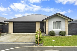 37 Moreton Green, Rolleston