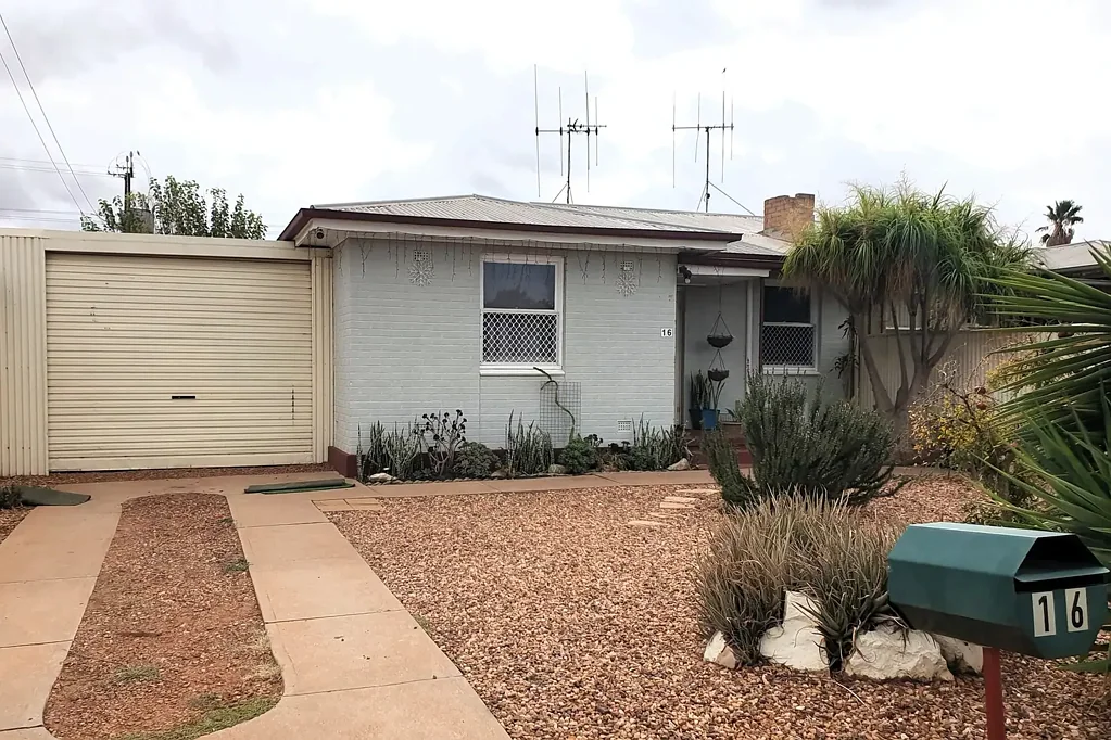 Whyalla Stuart 3 Bedroom OPEN PLAN LIVING