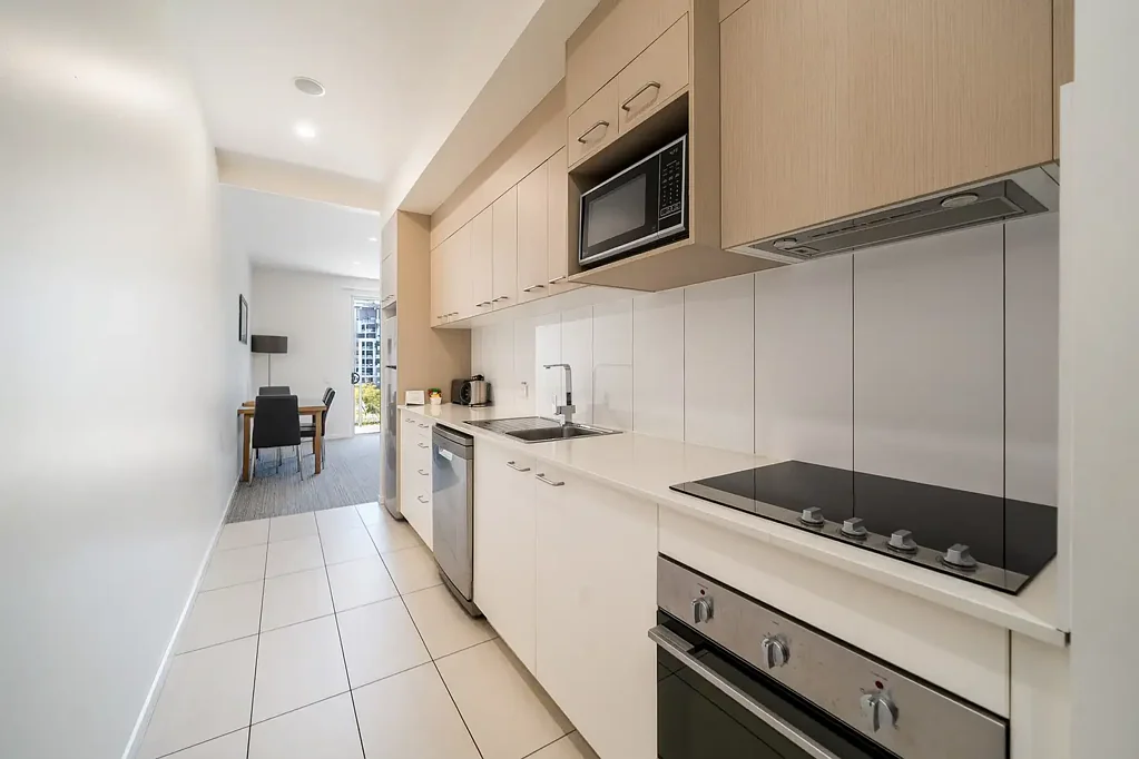 Chermside 2બેડરૂમ Outstanding investor-only opportunity in thriving lifestyle hub