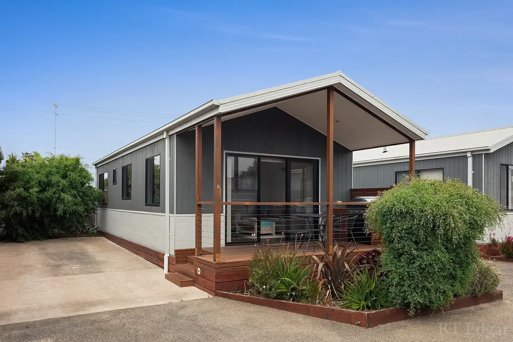 Ocean Grove 2 Bedroom Ideal Beach House in Ocean Grove