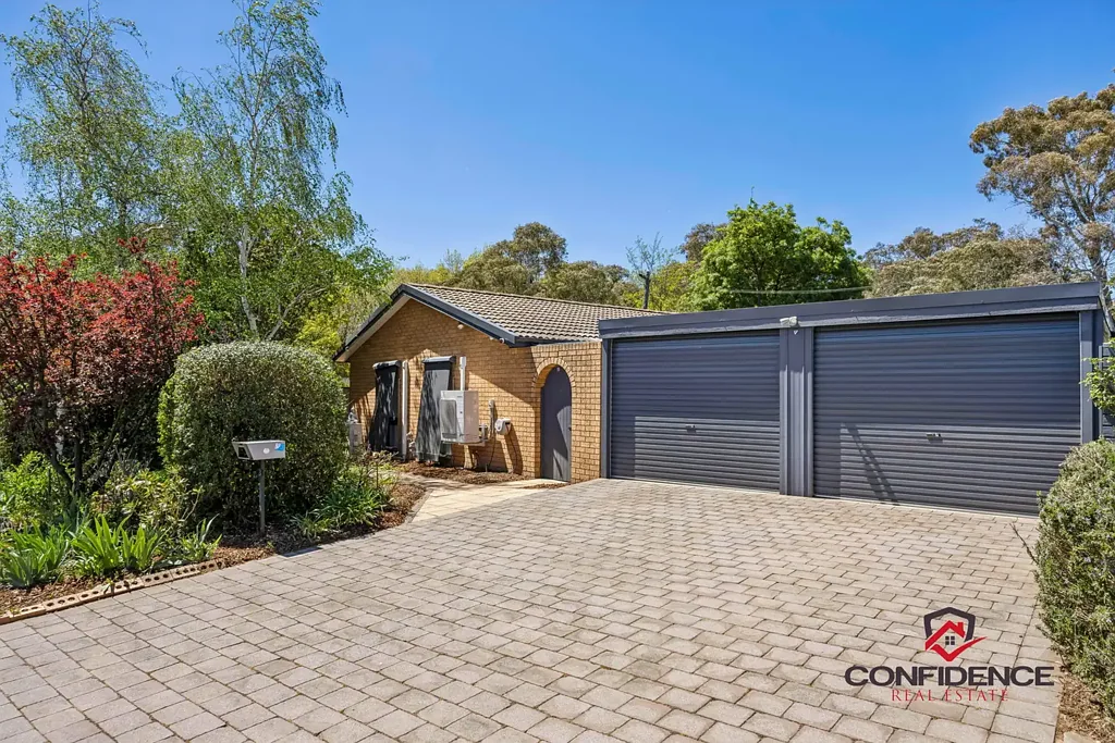 Narrabundah 2ห้องนอน Charming Home with Modern Comforts in the Heart of Narrabundah