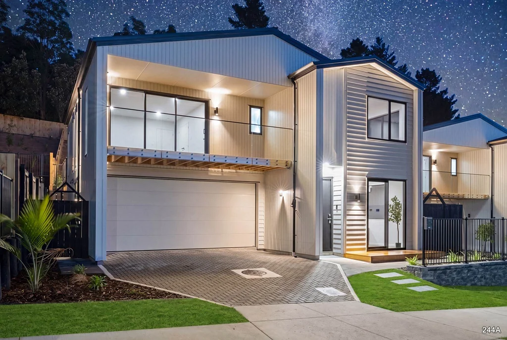 242, 244 West Hoe Heights, Orewa, Rodney, Auckland