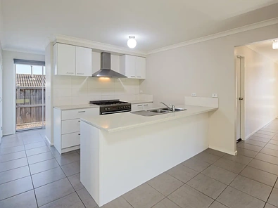 8 Tara Grove, Drouin, VIC 3818, 4 slaapkamers, 2 badkamers, House