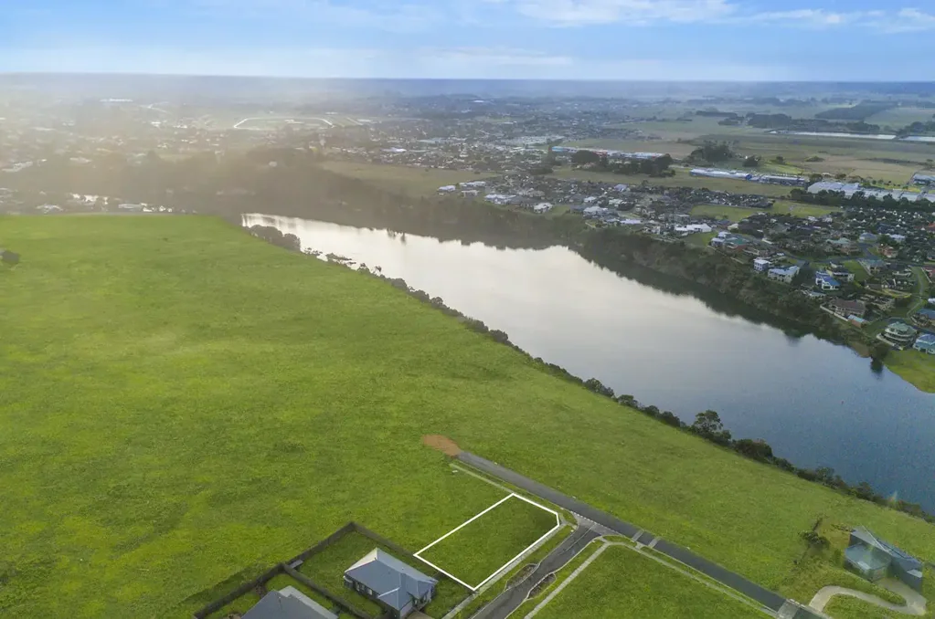 Warrnambool Prime Corner Allotment with Riverside Outlook