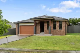 9 Polaris Avenue, Cameron Park